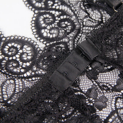 CAMISOLA DE SEDA E RENDA + CALCINHA PRETA